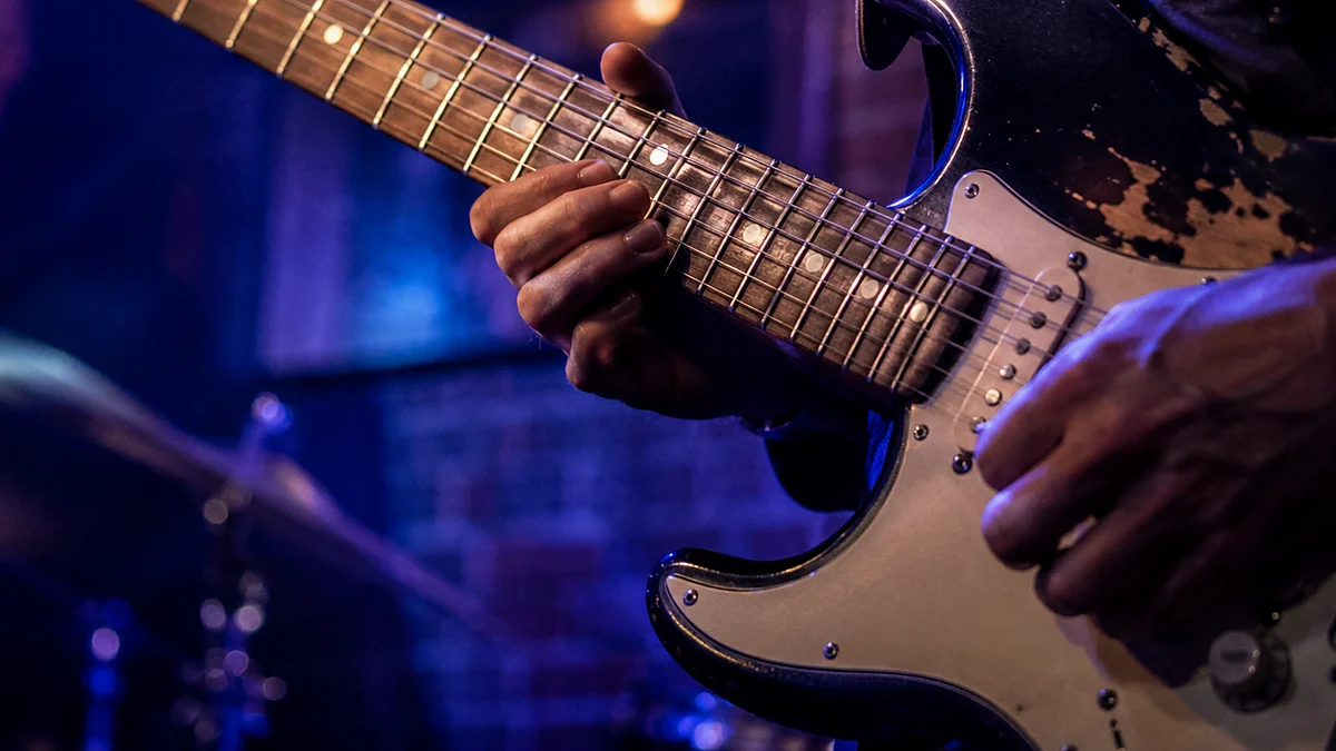 Guitar Setup Guide for Beginners: Step-by-Step Playability cover image