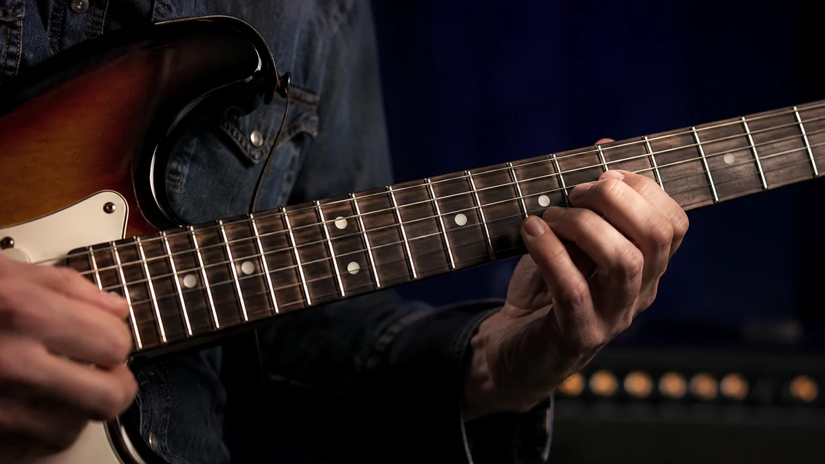 Why Your Guitar Won’t Stay in Tune: Common Causes and Fixes cover image